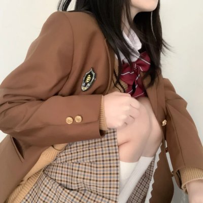 霓虹灯下的哨兵